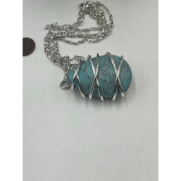 Robert Lee Morris RLM SOHO faux Turquoise Silvertone wrap chunk
Pendant Necklace - Picture 6 of 7